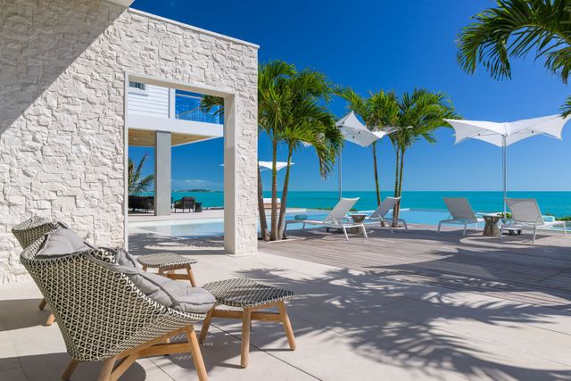 Wymara Villas unveils Azure Villa: A stunning 6-bedroom island